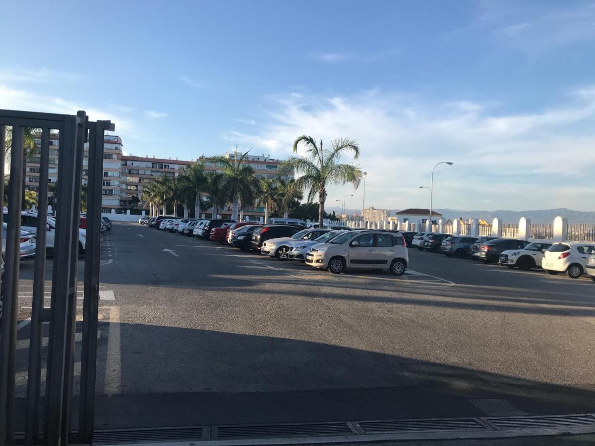 Apartamento Estudio Loft: Centro Céntrico con WiFi y Check-out Tardío Torremolinos Exterior photo