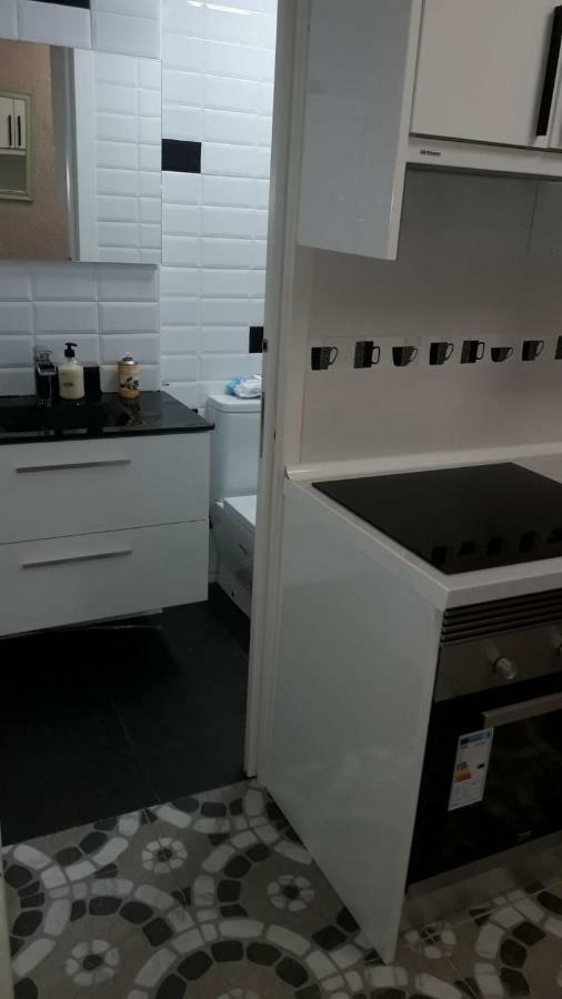 Apartamento Estudio Loft: Centro Céntrico con WiFi y Check-out Tardío Torremolinos Exterior photo