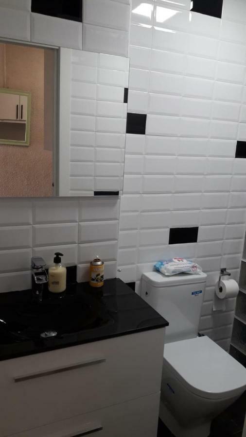 Apartamento Estudio Loft: Centro Céntrico con WiFi y Check-out Tardío Torremolinos Exterior photo
